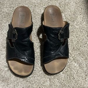 Think! Mizzi Face slide sandals